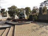 岡本太郎のお墓