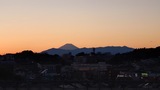 夕方の屋上駐車場からの富士山