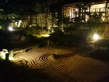 さやの湯処の日本庭園
