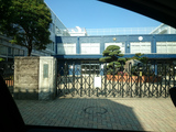 小学校正門