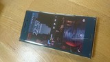 落としてカバーにひびが入ったXperia XZ