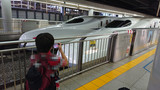新幹線の写真を撮るknk