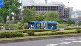 みなとみらいを走るGUNDAM FACTORY YOKOHAMAのラッピングバス