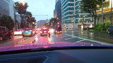 夜の港北あたりは雨